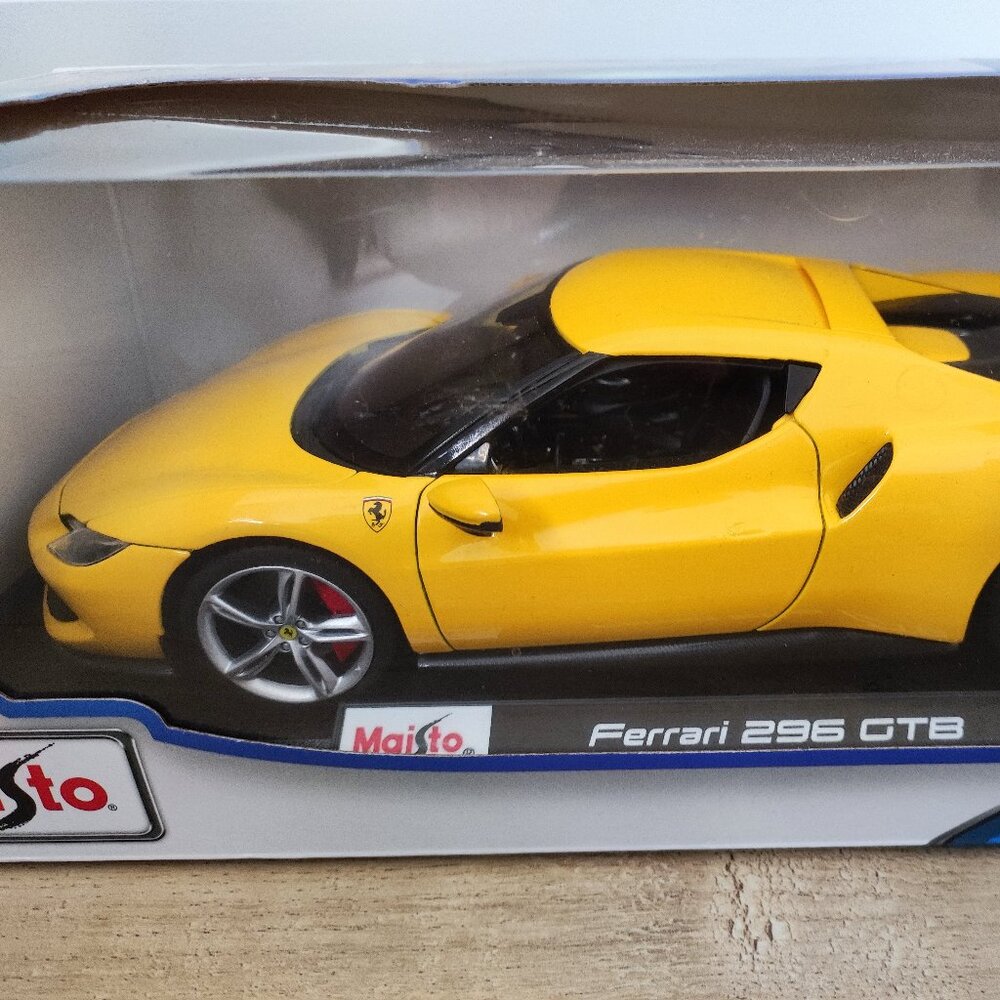 MAISTO 1:18 Model Car Special Edition Ferrari 296 GTB Asseto Fiorano 🟨 Yellow